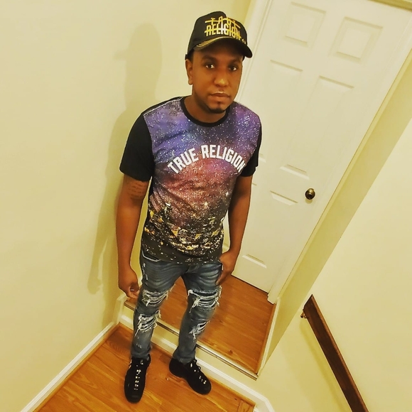 Meet your Posher, Sean - Picture 1 of 1